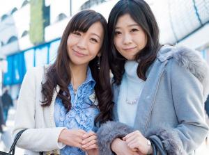 淫乱母娘ナンパ やっぱり親子！ドスケベ母子を２人まとめてｗｗｗ