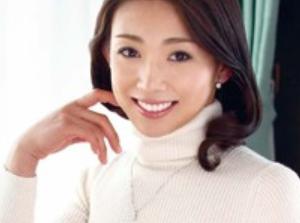 親族相姦 きれいな叔母さん！！若チンポの激しい交尾に悶絶！濃厚セックスしたったｗ