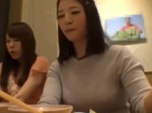 相席居酒屋でナンパした仲良し2人組!!脱いだら大人の時間の始まり♡マジでエロ杉注意ーーー❖