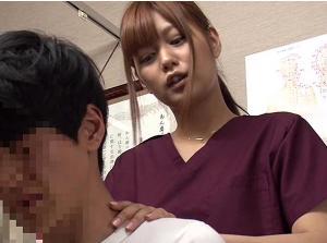 土下座勃起でお願いされ仕方なく‘先っぽ騎乗位！巨根の虜になって膣内射精