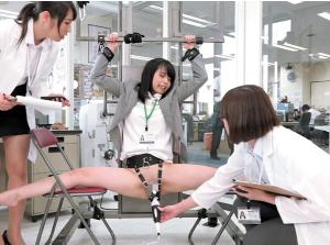電マをY字・ブリッジなど子宮に振動が最も伝わる体勢で！！羞恥で強制絶頂してイキまくる！