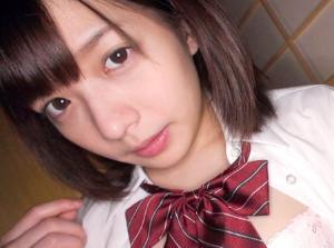 「オナニーが大好き…」とはにかむJK！オナニーのド変態プレイｗ