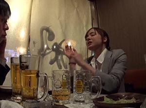 酔いつぶれた人妻同僚の無防備パンチラで！！不倫ファック！背徳の快楽に堕とす！