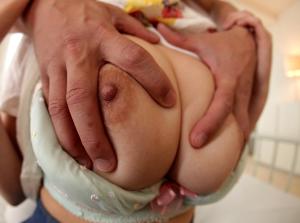 王道の巨乳美少女です。 霧島さくら！！似合わずスレンダー爆乳ボディ