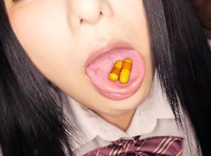 お薬飲みすぎて肉便器に！！キメセクハメ撮りで膣内射精
