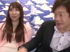 素人ナンパ 会社の上司と部下が挑戦！OLの部下との素股で我慢出来ずに！！勃起回避不能ｗｗｗ