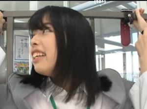 250000回転の電マをY字・ブリッジなど子宮に振動！！超刺激に半狂乱で失禁アクメ！マジでヤバすぎ