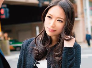 セレブタウンの奥様にHなアンケート！中出しカーセックスで悶え狂う！