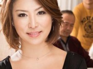 寂しさのあまり肉欲を求めて！！女は背徳の母子セックスに溺れる…マジでヤバすぎるｗｗｗ
