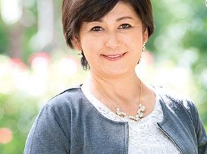 初撮り五十路妻 山口寿恵！！生活の不満をＡＶデビューで発散！