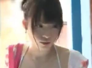 夏休み中の友達同士の男女が「素股マッサージ」！勢いのまま挿入され膣内射精セックス！マジでエロ杉注意ーーー❖勃起回避不能ｗｗ