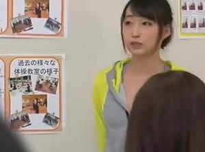図書館で声も出せず糸引くほど愛液が！びしょ濡れになってイカされ！濃厚セックスしたったｗ