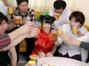 ザーメン酔拳 上原亜衣！！酒も精液も飲み干す変態酔拳ｗマジでエロすぎる