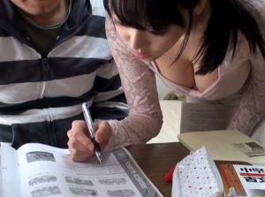 家庭教師を親がいない時に自宅で！！チンポをねじ込み中出しレイプ