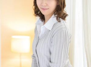 初撮り人妻ドキュメント 前川美鈴wおばさんが激しいSEXを求め初撮り