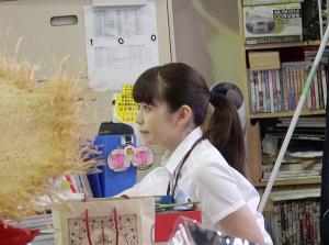 中原愛子（24） 史上最高恥ずかしがり！必死にシゴき濃厚ザーメンを搾り取る！
