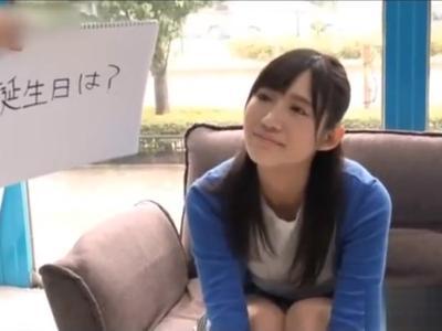 @外見える!?,素人@『えっ待ってください…』清楚系のJDをソファーに押し倒して即挿入！フル勃起注意なエロ動画