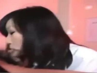 @美乳,エロ動画@大きなおっぱいのピンサロ嬢と個室でこっそり本番H！チンポにまたがって腰を振る女子高生！シコシコ必須の映像