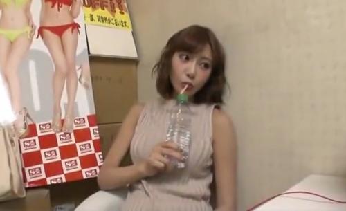 《神企画＋ドッキリ》今日は何のエロビで抜くかな～ってオイｗｗｗまさかの本人登場でベロチューされてヤレた件