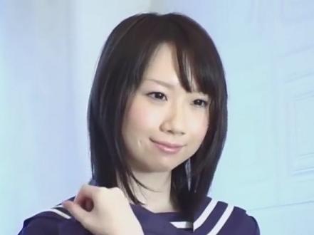 【着エロ】制服コスプレ美少女のエロ映像に映ってはいけないものが・・・。（しっかり画像処理されてます。www）
