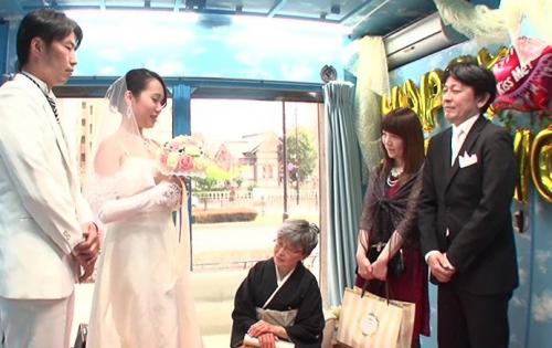 マジックミラー！結婚式をあげた直後でまだウエディングドレス姿の花嫁を新郎よりも早く寝取って孕ませ中出し！！