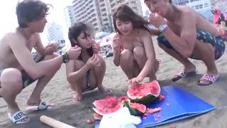 ≪ナンパ企画≫夏はやっぱコレだよね♡|ビーチで巨乳ギャル二人組に声かけてみたｗｗ