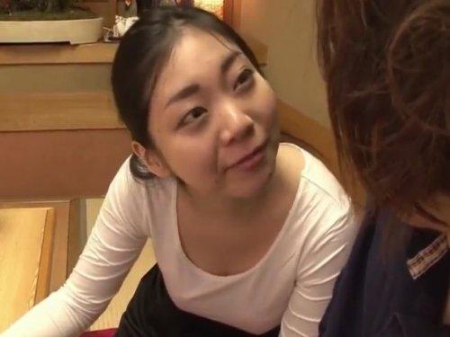 《人妻さん》「仕事中に彼女と何してたのッ?」「えッ1?」「アタシにもしてよ❤」☆仕事中に2回戦突入www