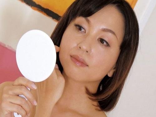 《熟女 おばさん》性欲底なしの美魔女なセックスカウンセラー!!! 美貌とエロテクで日夜患者とヤリまくりwww