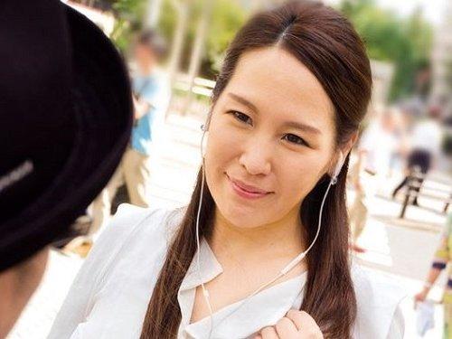 《五十路》「アナタ 後ろの穴だから許してね…」!!! アナルファックで貞節を守るステキな女房www
