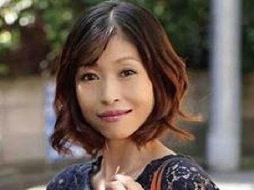 《熟女 おばさん》「はぁッ すごくよかった❤」!!! 美マダムが肉棒２本のド淫乱ファックで続けざまに中に出されるwww