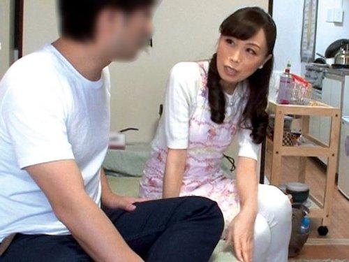《熟女 おばさん》美人でかわいいおばさんレンタル!!! 掃除、洗濯、フェラ、生ハメまでOK www
