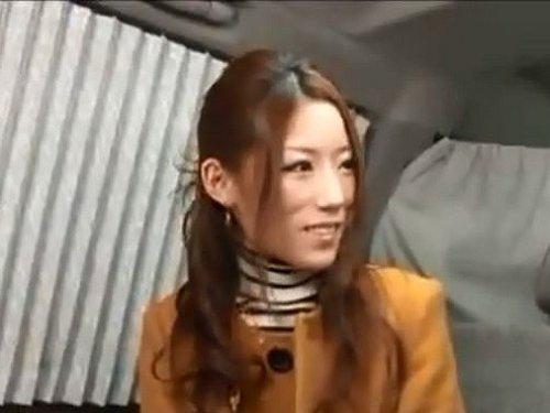 《人妻ナンパ》ナンパ成功の美マダムは潮吹きヤリマンイキまくりのド淫乱奥さまでしたwww