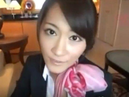 フラれた女は肉棒恋しくて…!!! 現役CA美女が男友達ホテルに呼び出し「彼を忘れさせてッ」と夢中でメスの交尾www