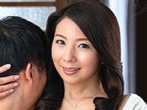《人妻さん》「もしもし? 今夫が出掛けて行ったわ!!」☆自宅に愛人呼びつけヤリまくるセレブマダムwww