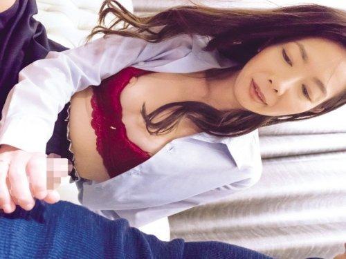 《熟女ナンパ》エッチでかわいい奥さまナンパ!!! 「久しぶりッ!!」って大悦びでシゴいてしゃぶってくれたwww