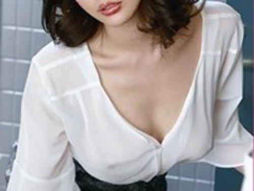 《人妻さん》隣に住んでる美人妻のみさとさん!!! ノーブラでボクを誘ってドエロなおしゃぶり生ハメご奉仕ファックwww