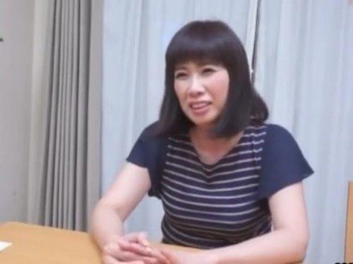 《人妻ナンパ》買い物帰りの奥さん口説いて自宅拝見!!! 亭主留守につけ込んでなし崩しでハメ倒しちゃったwww