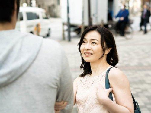 《熟女ナンパ》貧乳おばちゃん決意の逆ナンパ!!! 若い男をゲットしてホテルに連れ込み中に出されて大悦びwww