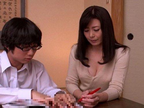 《熟女 おばさん》50歳手前のカラダで性教育!!! 生ハメさせて「これで医学部合格ネ❤」www