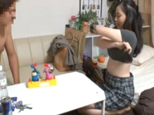 《熟女ナンパ》退屈マダムは簡単にイケメンに釣られる!!! 自ら積極的に脱ぎ出す様子を隠し撮りwww