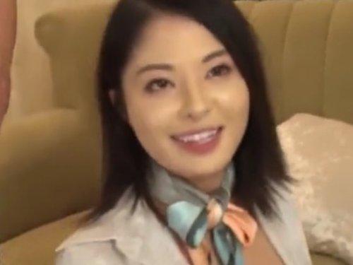 真面目で上品なOLの本気!!! イキ潮流してヒイヒイよがるヤリマン美女www