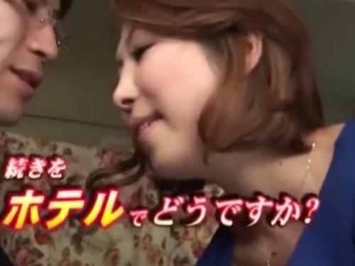《人妻ナンパ》「続きどうですか?」「子供の迎えが…」「その前までにサクッと!!」 「ハイッ❤」www