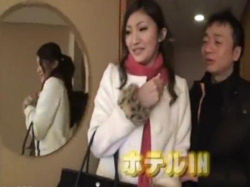 《熟女ナンパ》「月イチペースで亭主のおチンチンしゃぶってます」!!! 主婦がエロテク披露の不倫ファックwww
