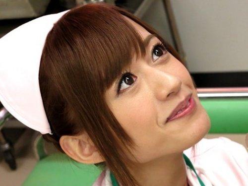 コギャルな看護婦さんのスプラッシュ!!! 美少女ナースは制服脱いだら敏感すぎて潮吹きが止まらないwww