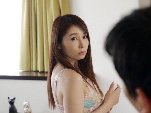 《人妻さん》なんという悦び!!! 亭主は嫁が他人棒しゃぶるのを見て大興奮www