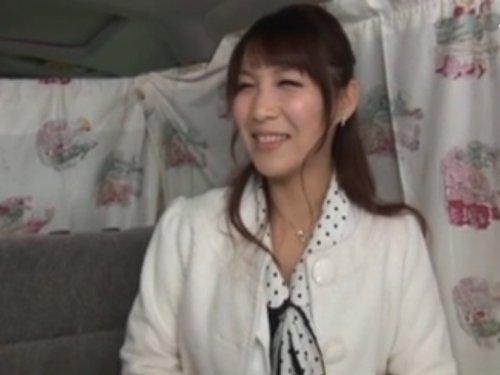 《人妻ナンパ》「ホテルで１時間だけどう??」!! 車中でオマ○コ濡らした田園調布の美マダムは悦んで他人棒の浮気交尾www