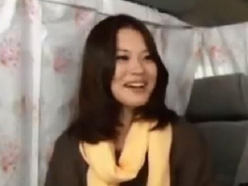 《人妻ナンパ》青山にいたセレブな美マダムは母乳流しながら感じまくるド淫乱なママさんだったwww