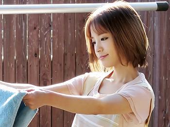 『夫に悪いからやめなきゃ･･･ｱｯｱｯ♡』旦那の留守中は隣人の性処理にされる人妻！桃乃木かな