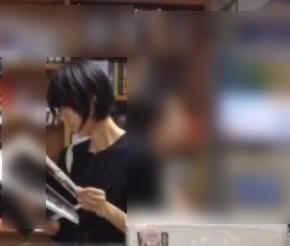 【 盗撮 】ショートが似合う本格美少女の逆さ撮り！！！