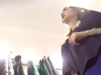 【盗撮】大人っぽい雰囲気の店員さん★大人パンツを盗撮！